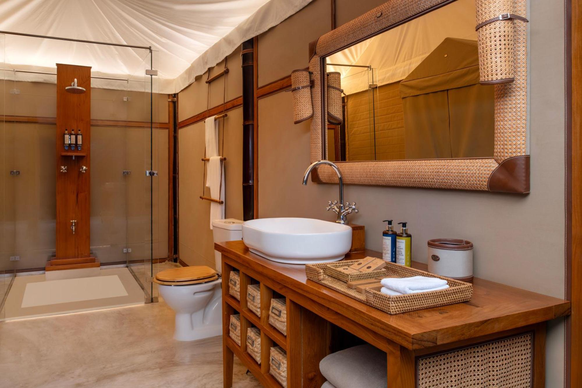 Hotel The Outpost Al Barari Camp Mesaieed Exterior foto